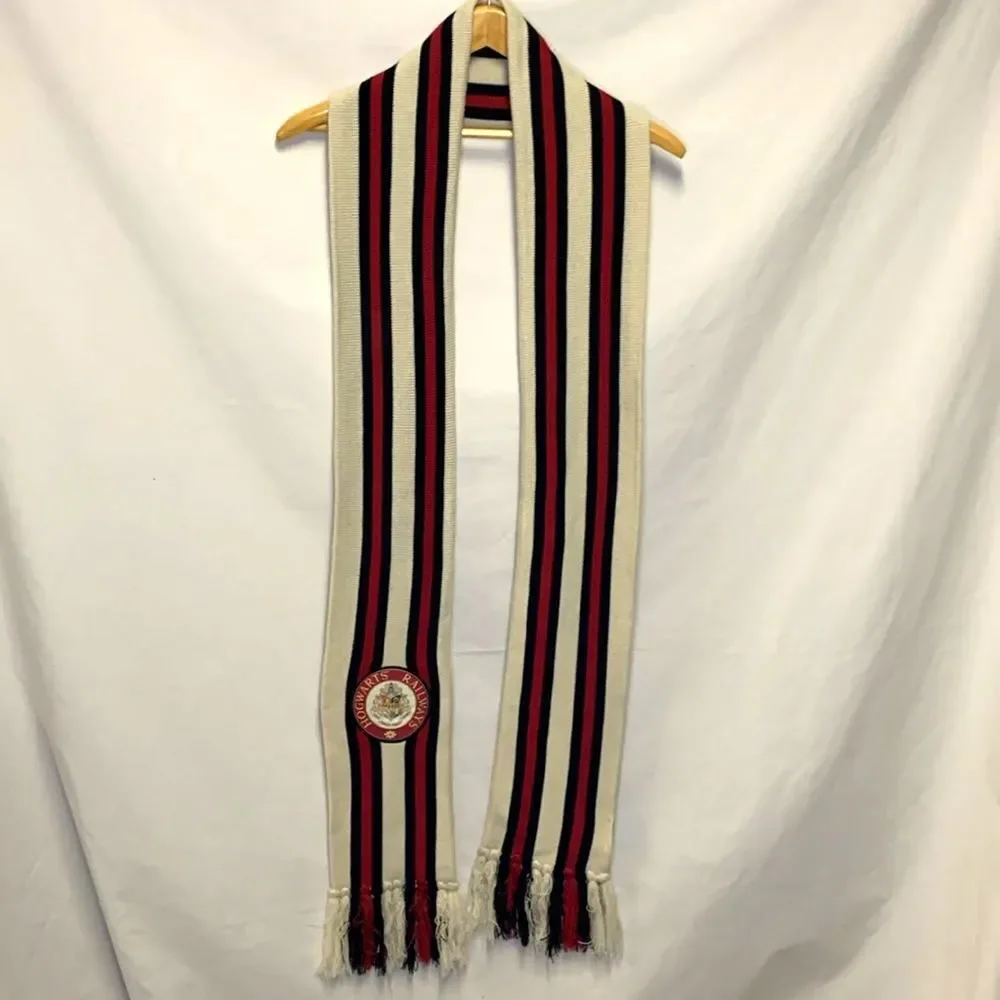 Universal Studios Wizarding World Of Harry Potter Ivory Red Black Knit Scarf